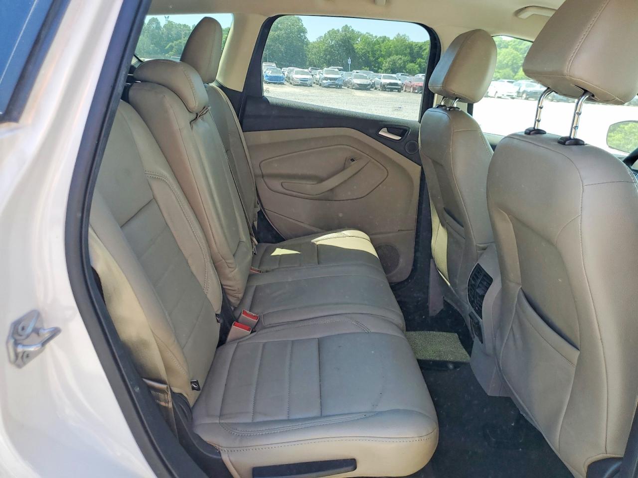 2017 FORD ESCAPE SE photo 21
