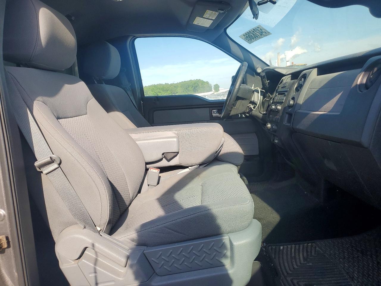2013 FORD F150 photo 19