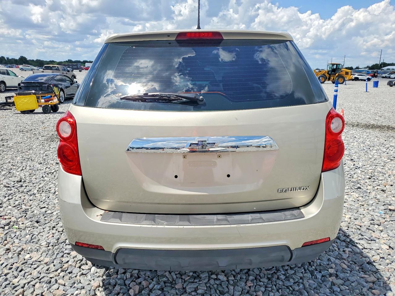 2014 CHEVROLET EQUINOX LS photo 6