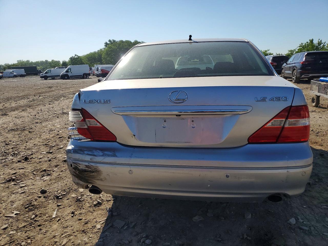 2004 LEXUS LS 430 photo 11
