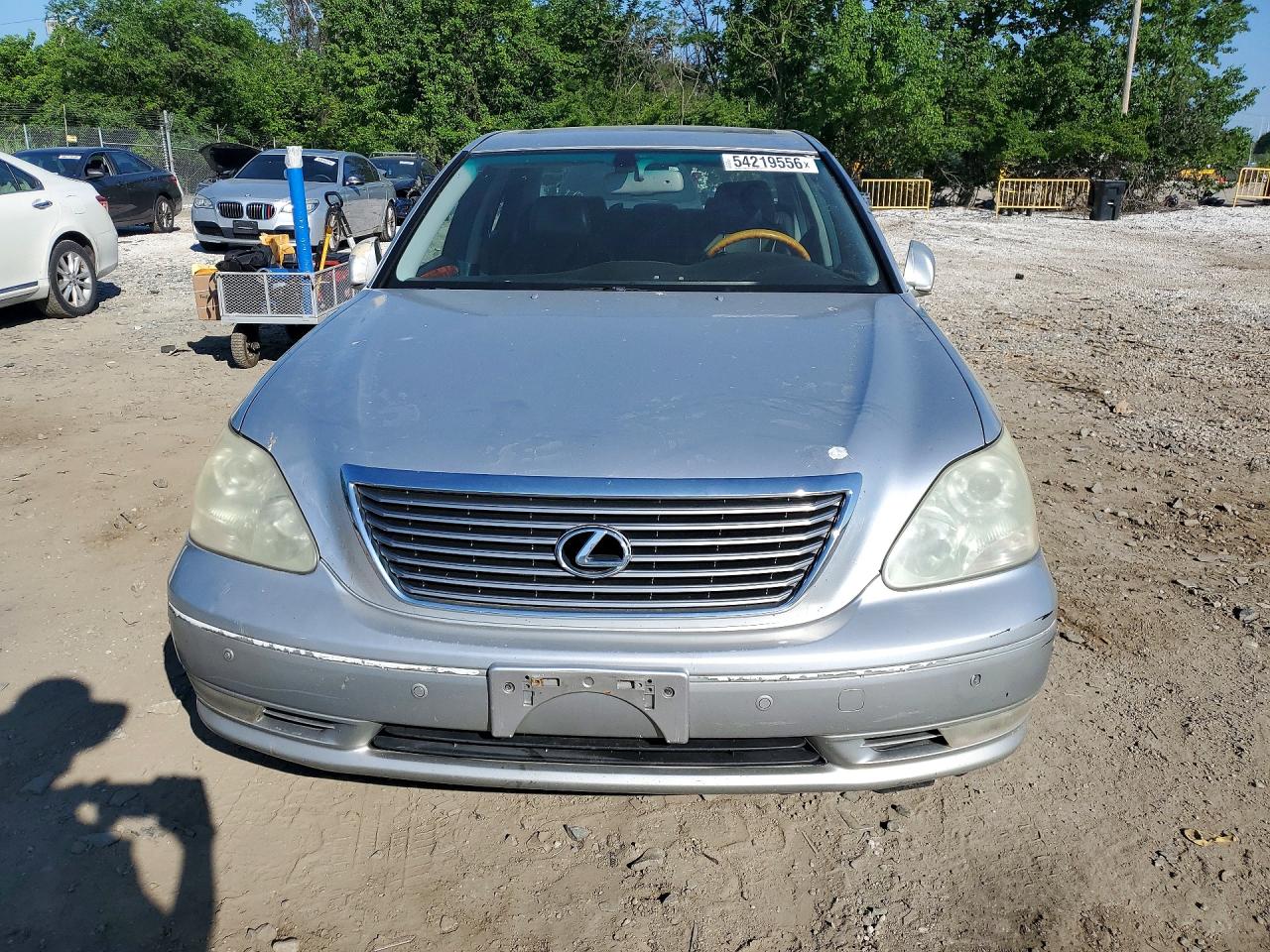 2004 LEXUS LS 430 photo 9