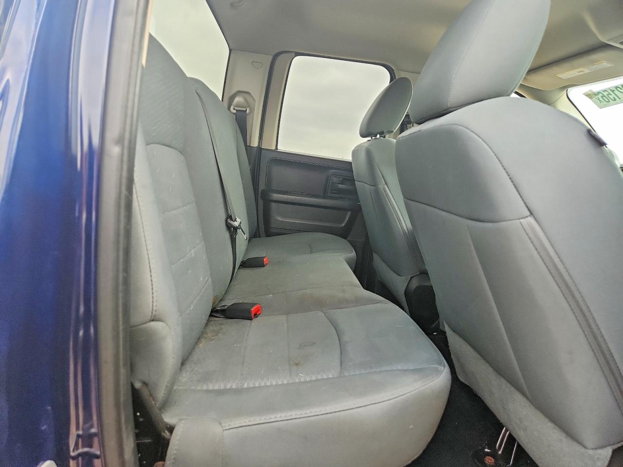 2014 RAM 1500 ST photo 28