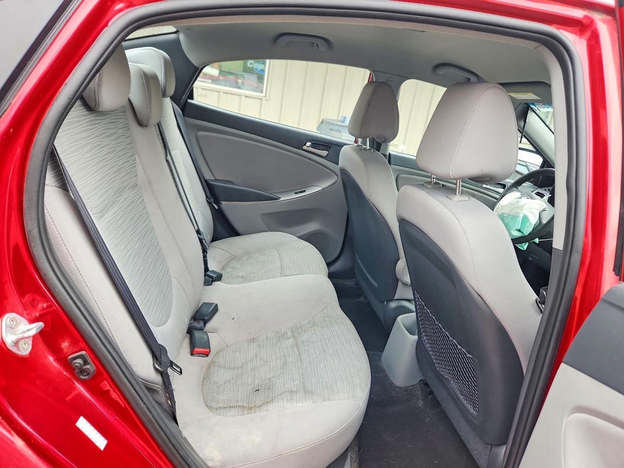2016 HYUNDAI ACCENT SE photo 19