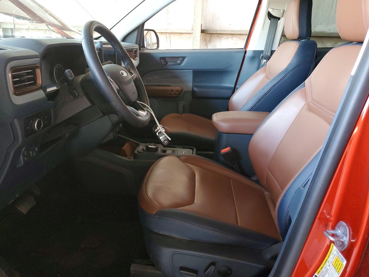 2024 FORD MAVERICK LARIAT photo 13