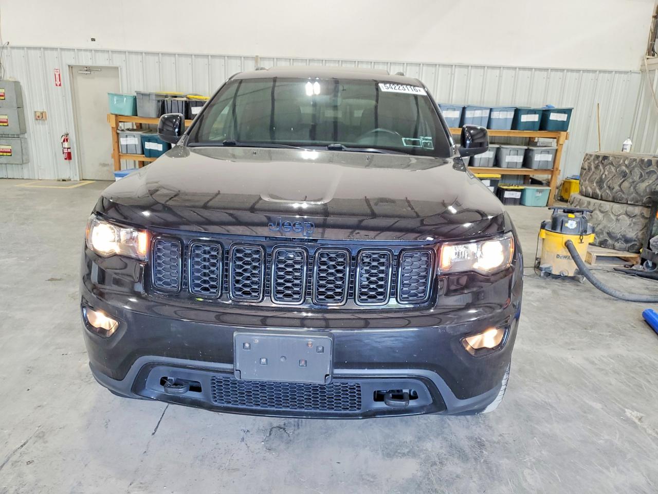 2018 JEEP GRAND CHEROKEE LAREDO photo 5