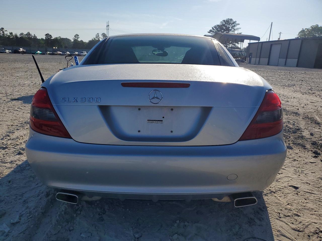 2010 MERCEDES-BENZ SLK 300 photo 6