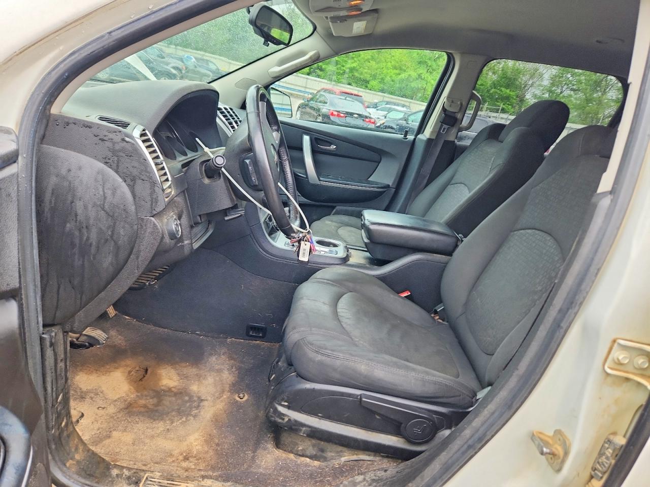 2011 GMC ACADIA SLE photo 19