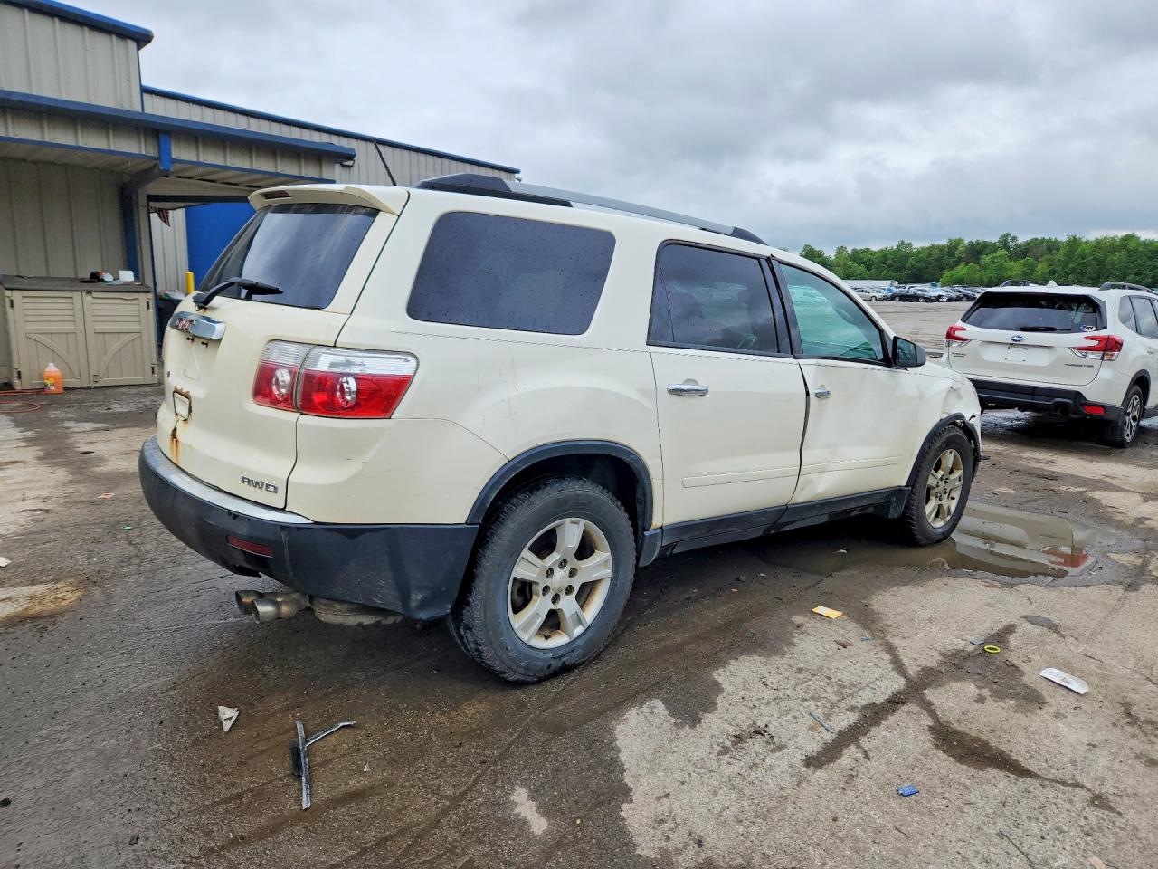 2011 GMC ACADIA SLE photo 7
