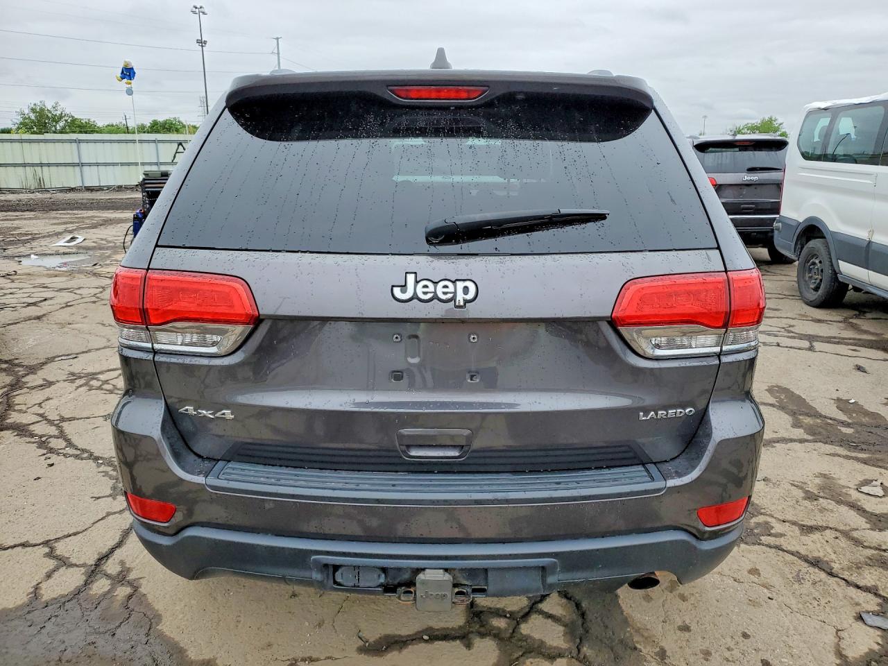 2015 JEEP GRAND CHEROKEE LAREDO photo 11
