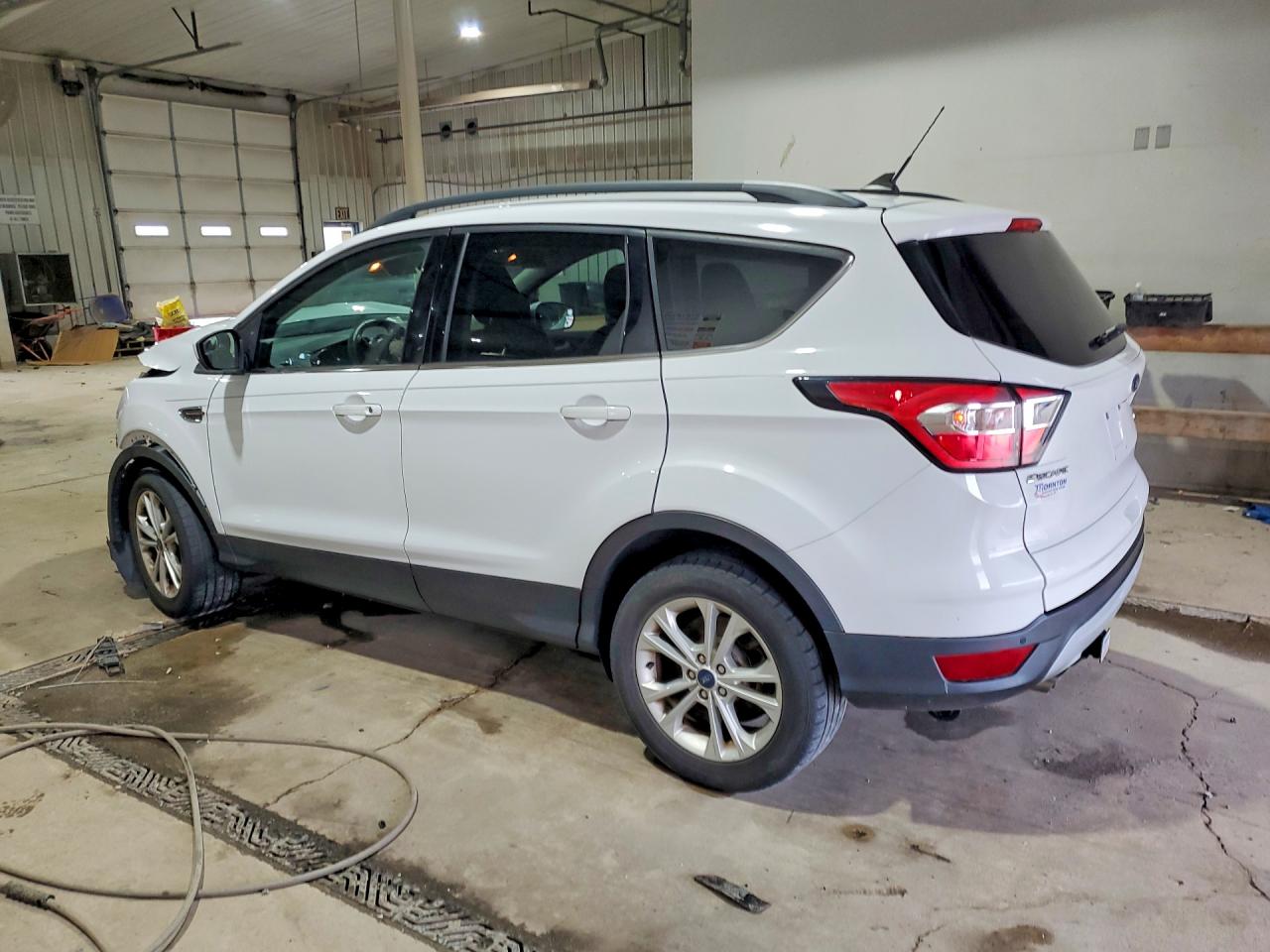 2018 FORD ESCAPE SEL photo 3