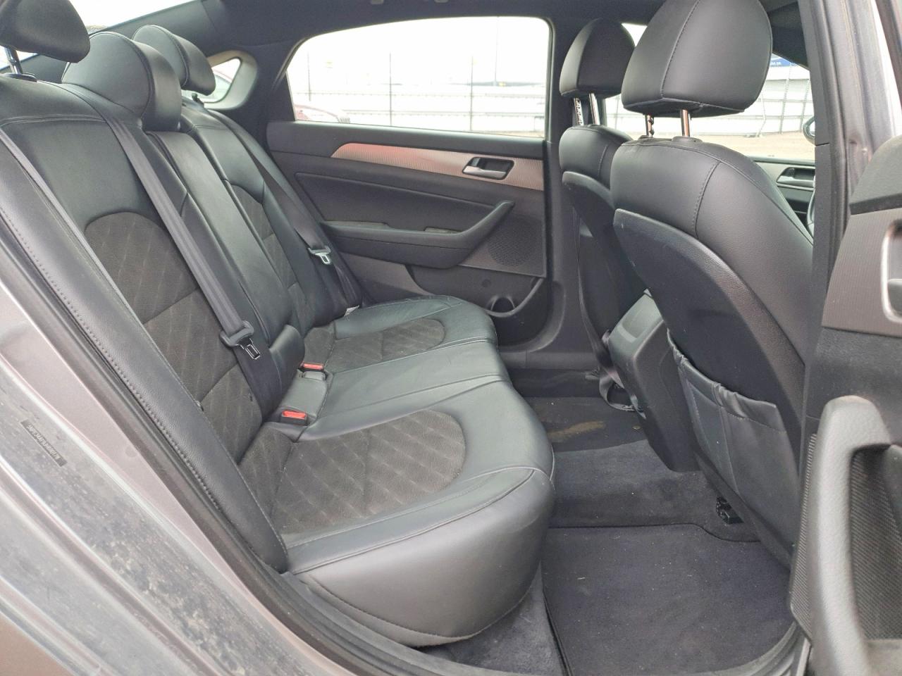 2018 HYUNDAI SONATA SPORT photo 19