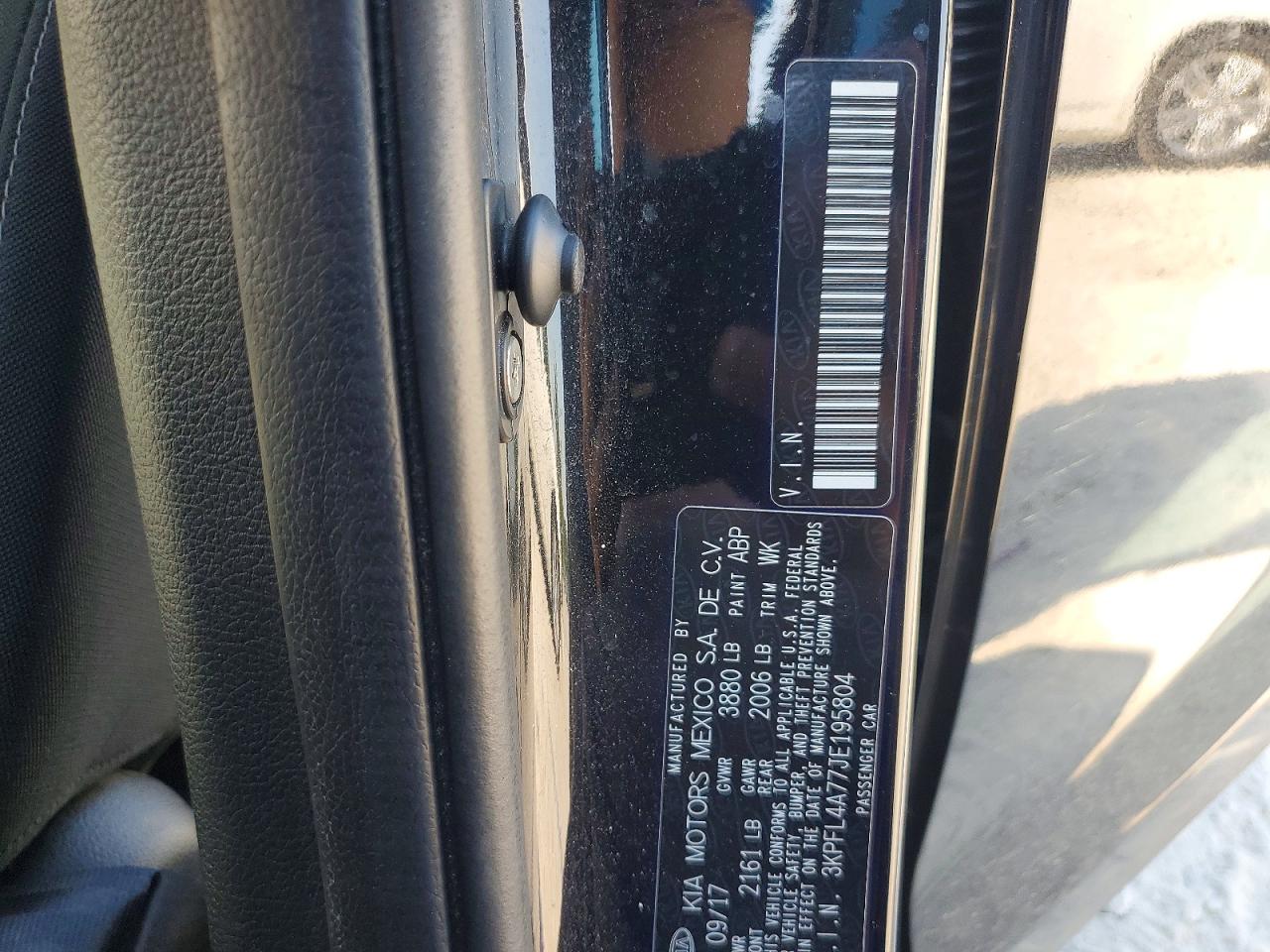 2018 KIA FORTE LX photo 25