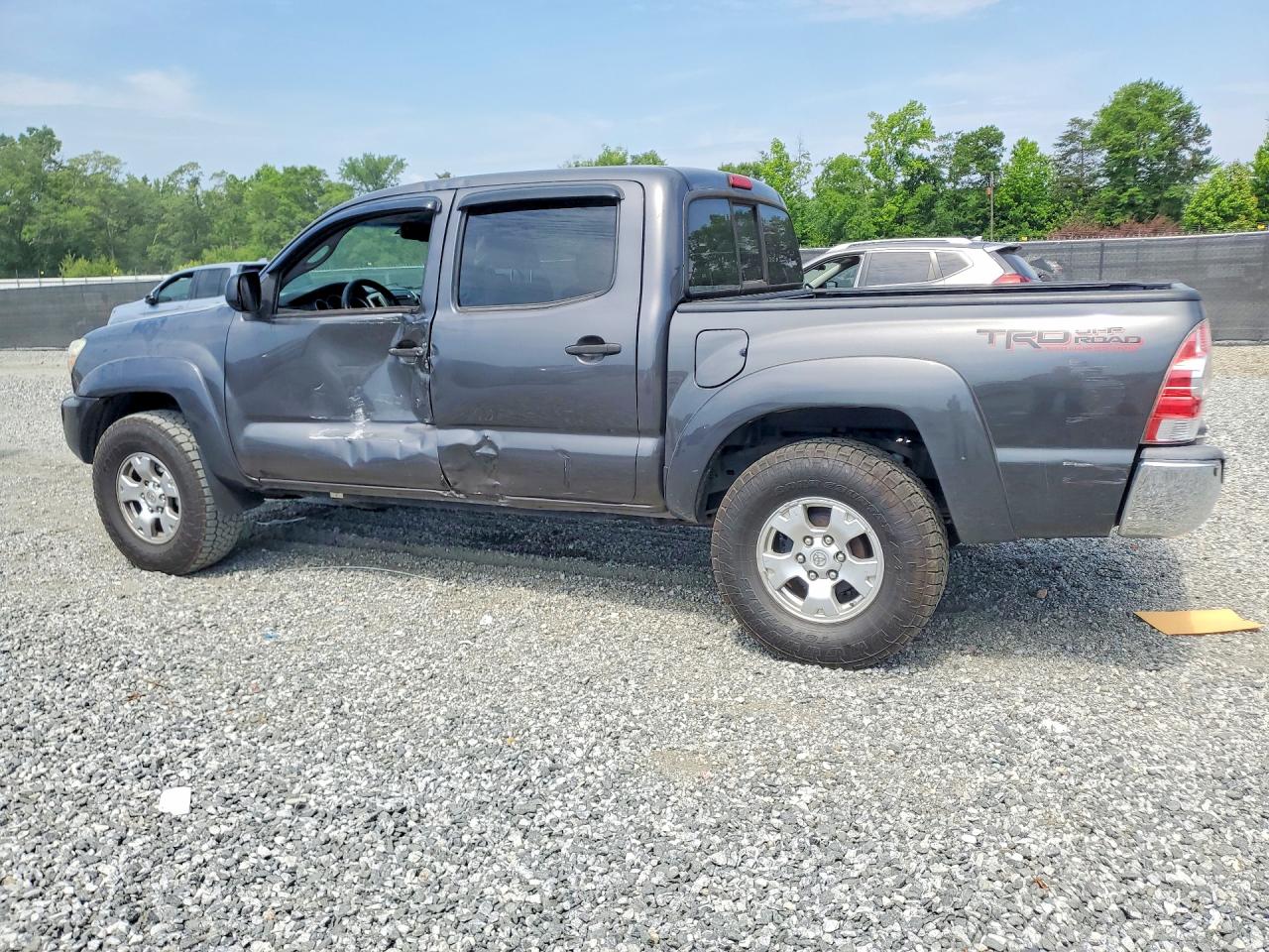 2013 TOYOTA TACOMA DOUBLE CAB photo 2