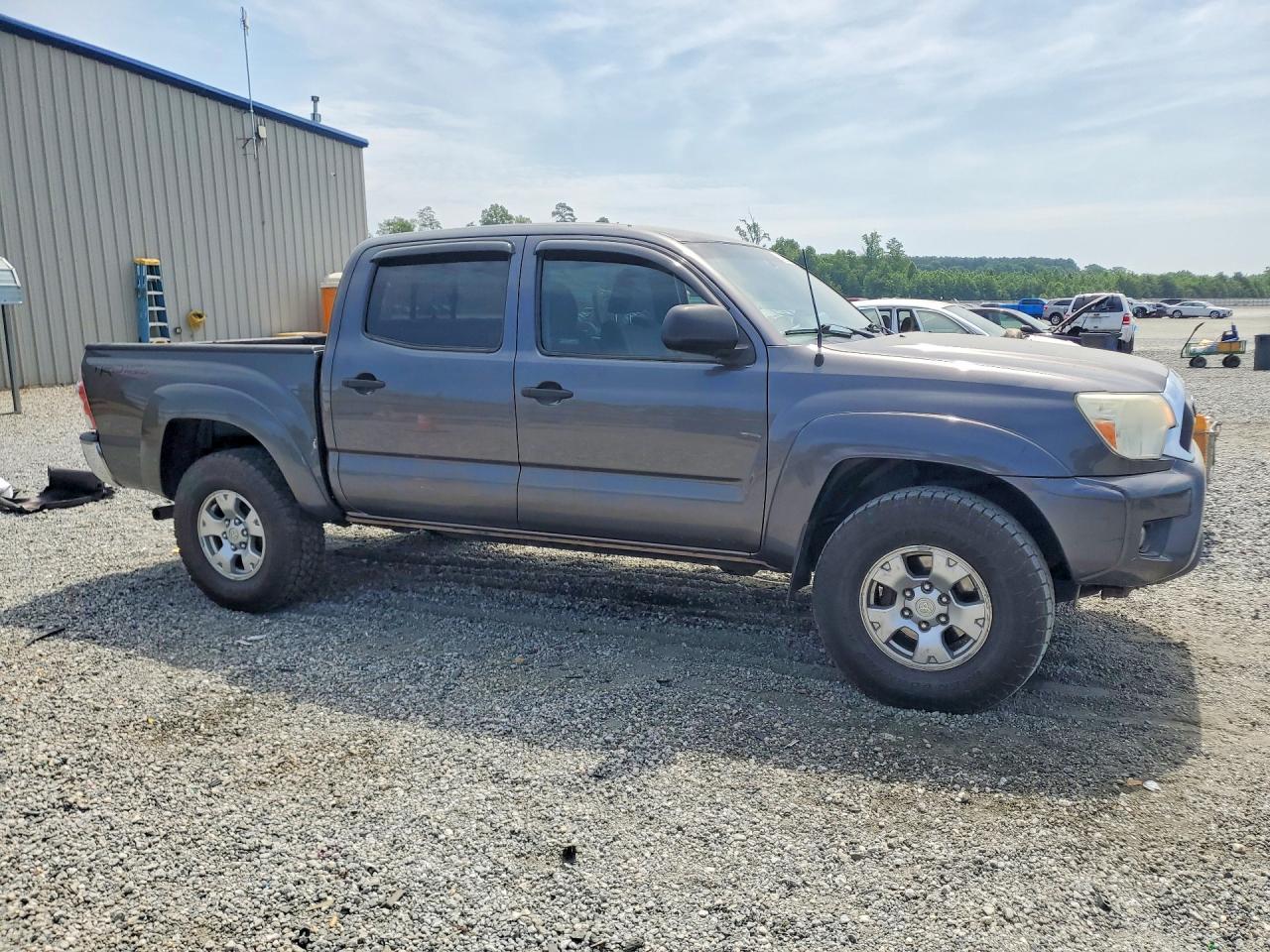 2013 TOYOTA TACOMA DOUBLE CAB photo 4