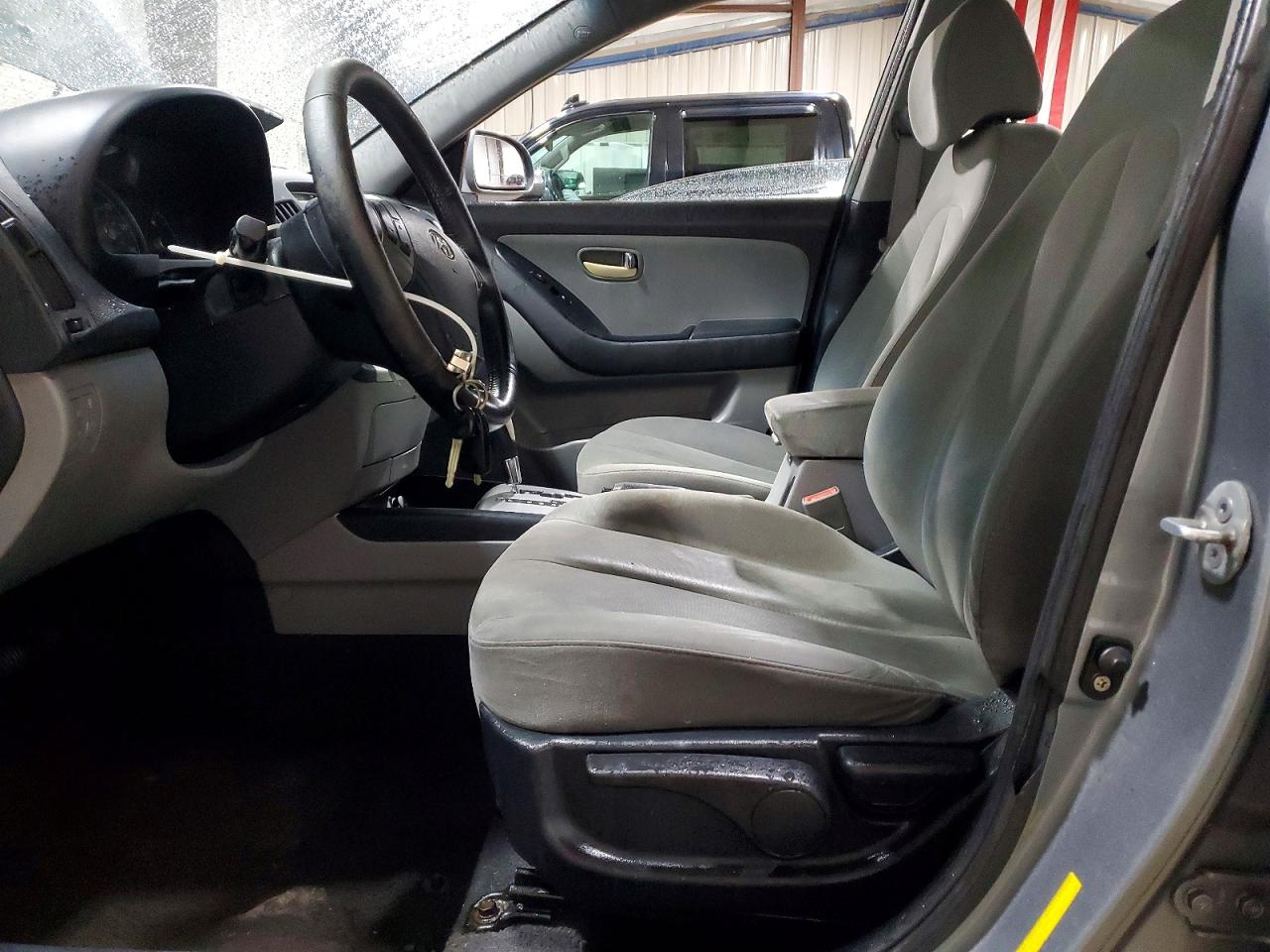 2010 HYUNDAI ELANTRA SE photo 13