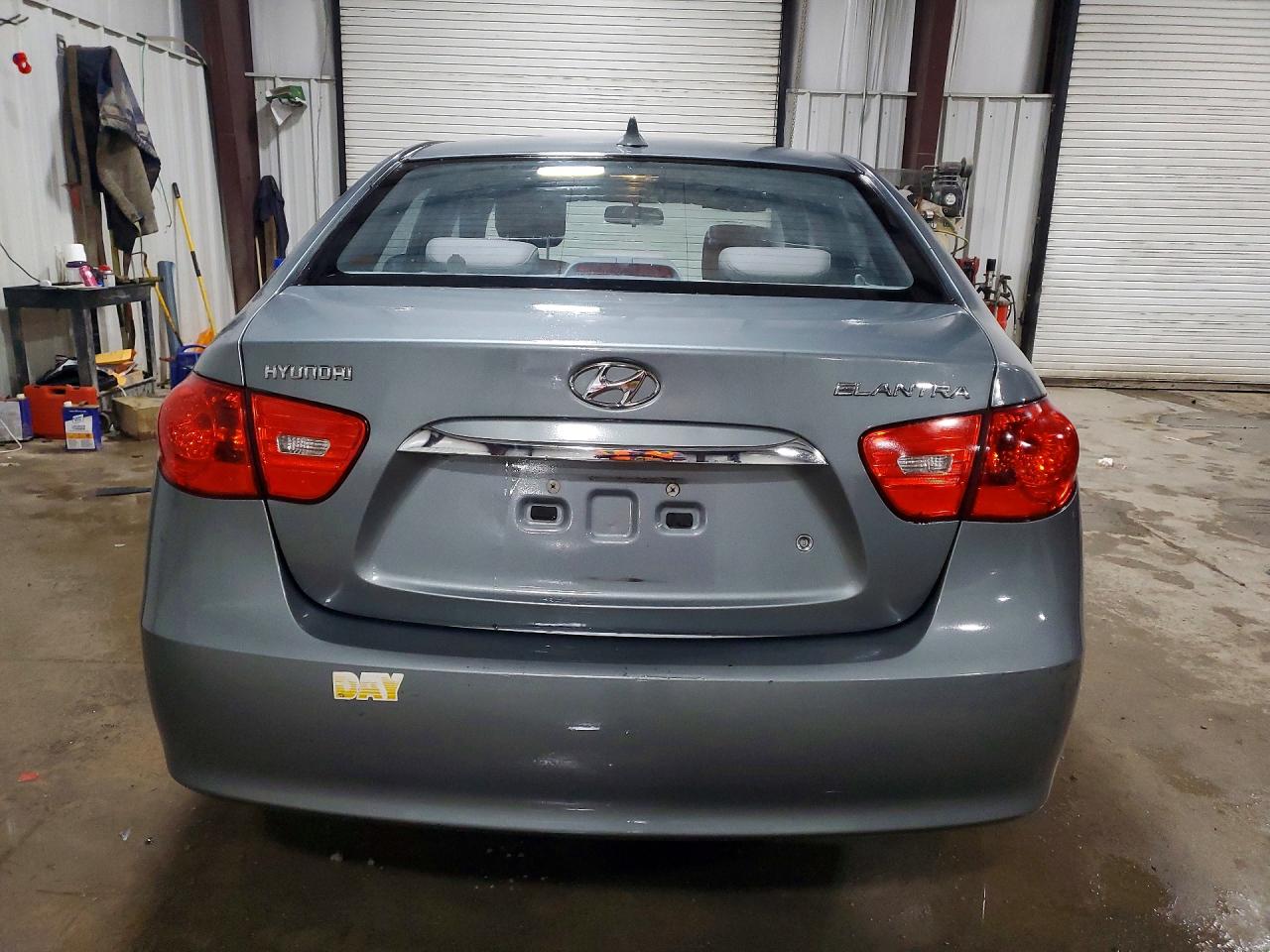 2010 HYUNDAI ELANTRA SE photo 11