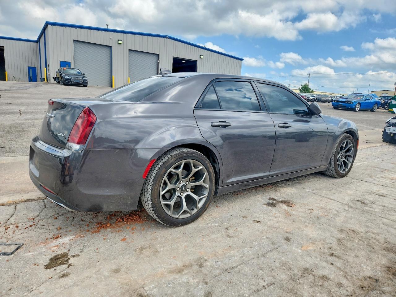 2016 CHRYSLER 300 S photo 7