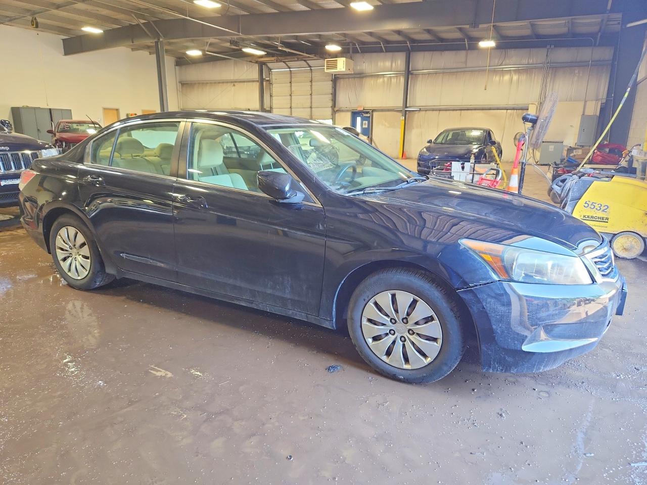 2009 HONDA ACCORD LX photo 7
