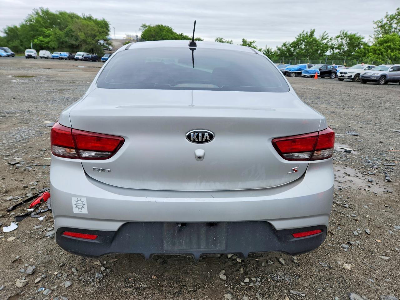 2018 KIA RIO S photo 16