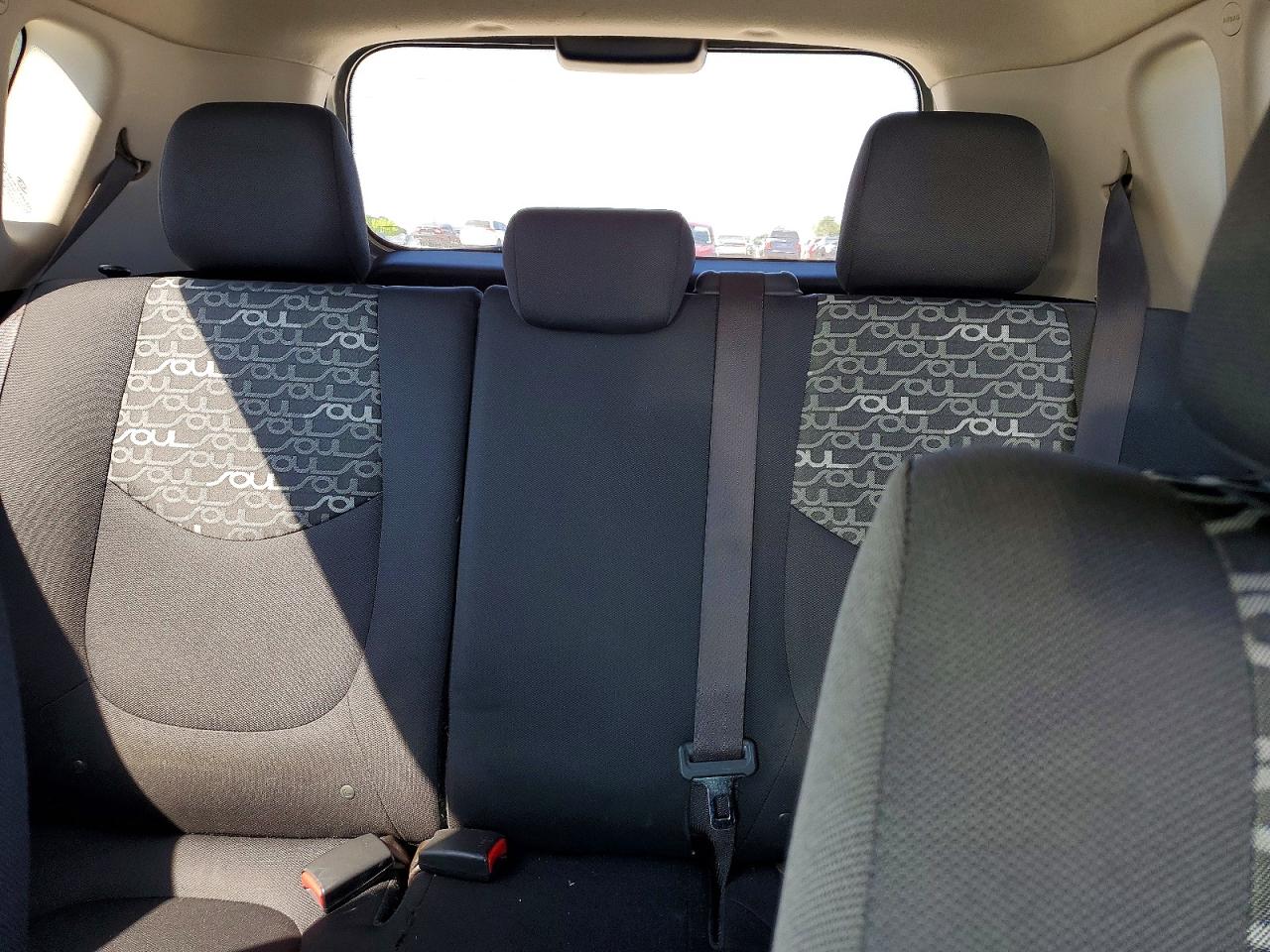 2011 KIA SOUL + photo 10