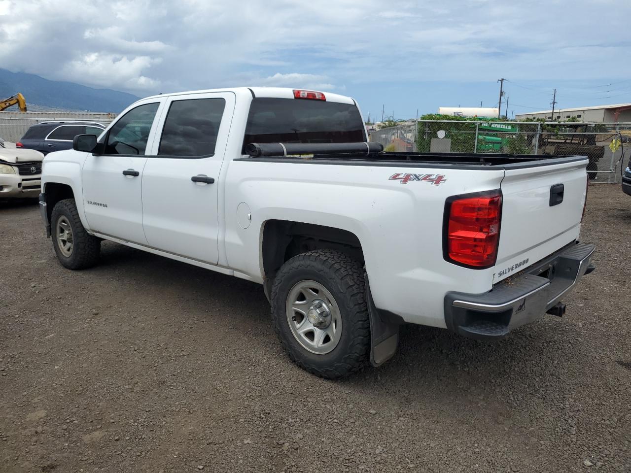 2014 CHEVROLET SILVERADO K1500 photo 3
