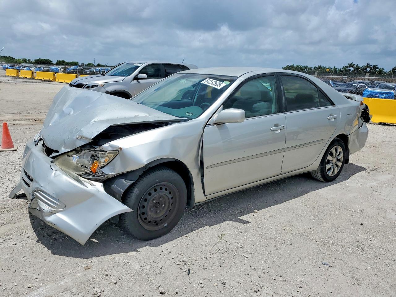 2004 TOYOTA CAMRY