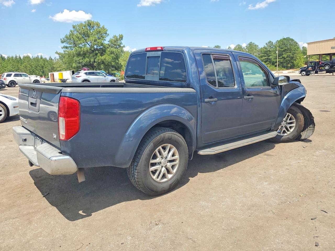2019 NISSAN FRONTIER SV photo 5