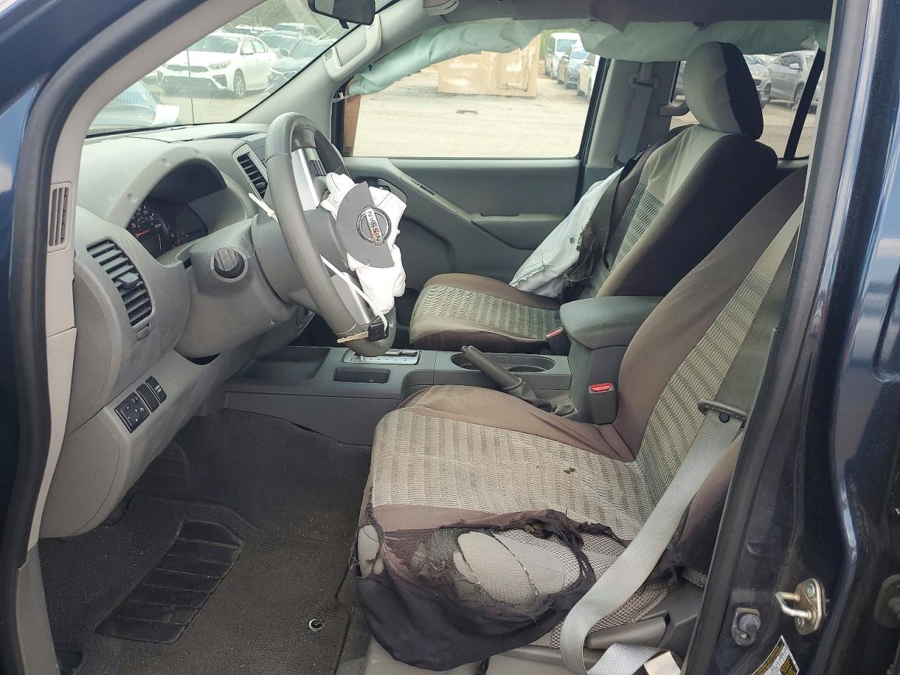 2019 NISSAN FRONTIER SV photo 13