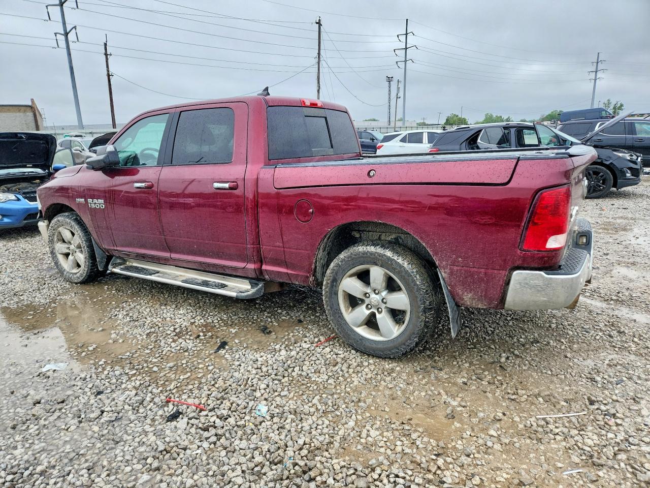 2017 RAM 1500 SLT photo 3