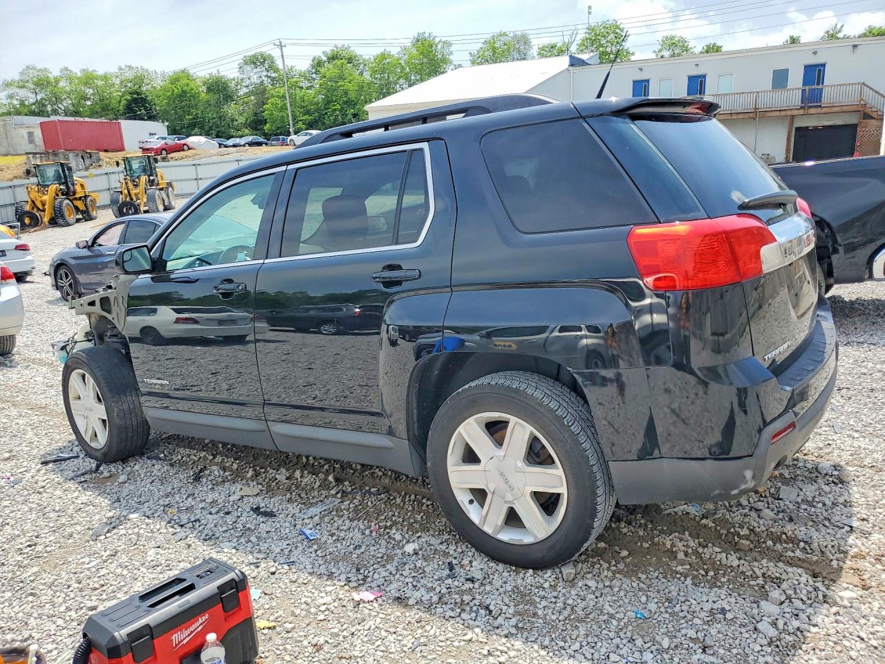 2012 GMC TERRAIN SLE photo 3