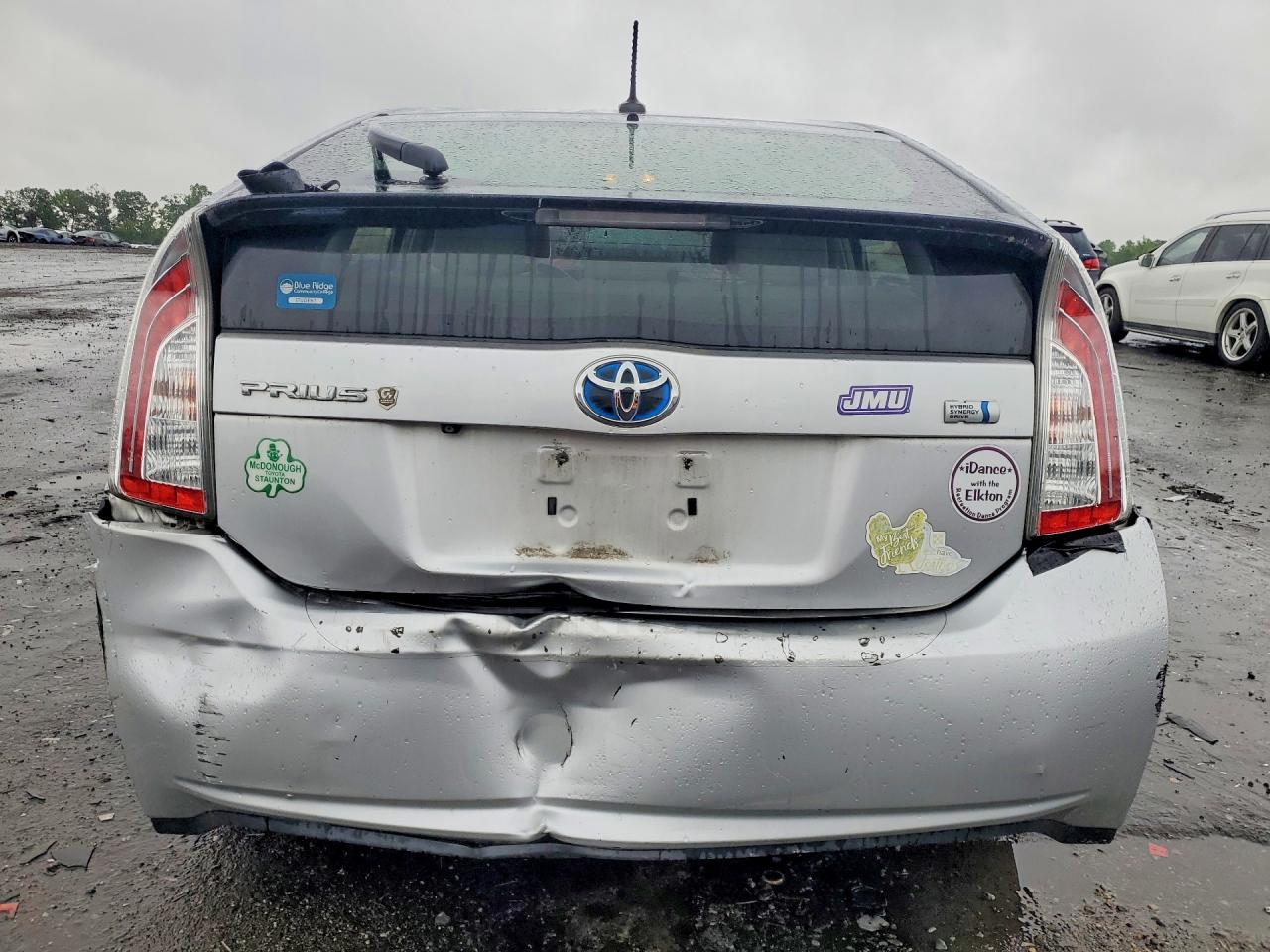 2013 TOYOTA PRIUS THREE photo 16