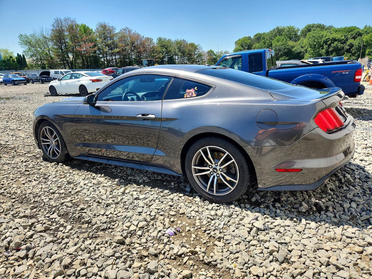 2017 FORD MUSTANG photo 4