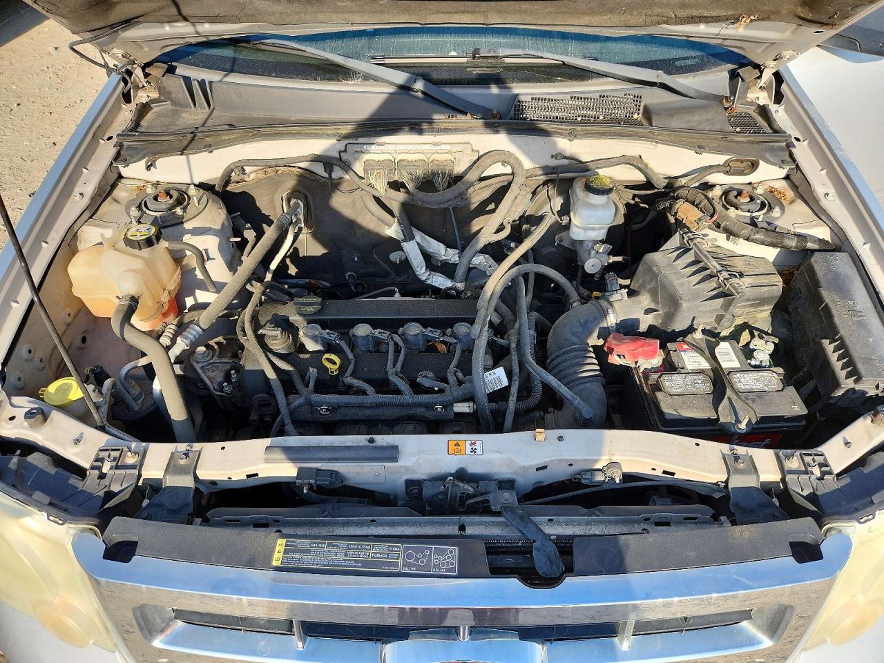 2011 FORD ESCAPE XLT photo 34