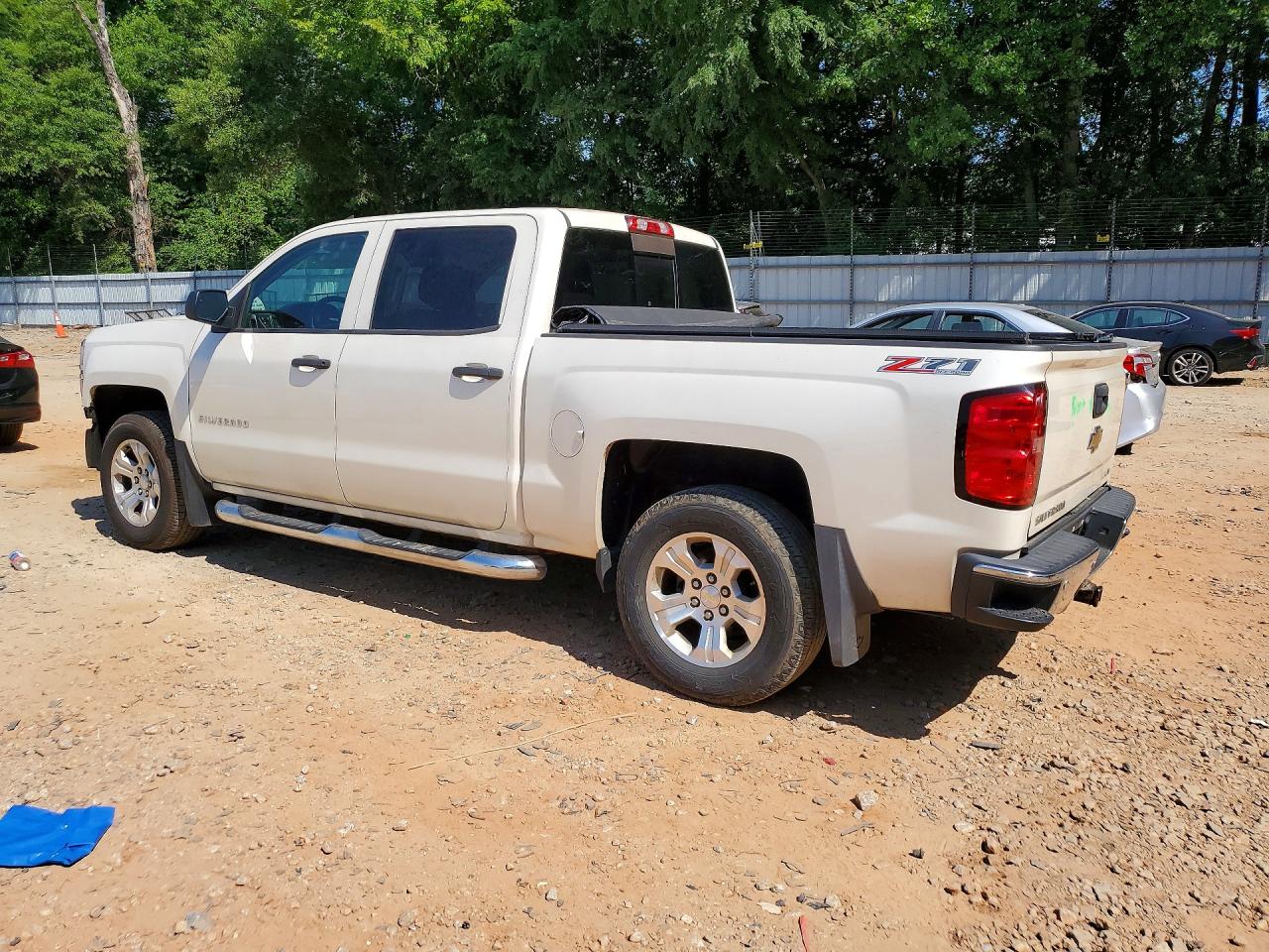 2014 CHEVROLET SILVERADO K1500 LT photo 3