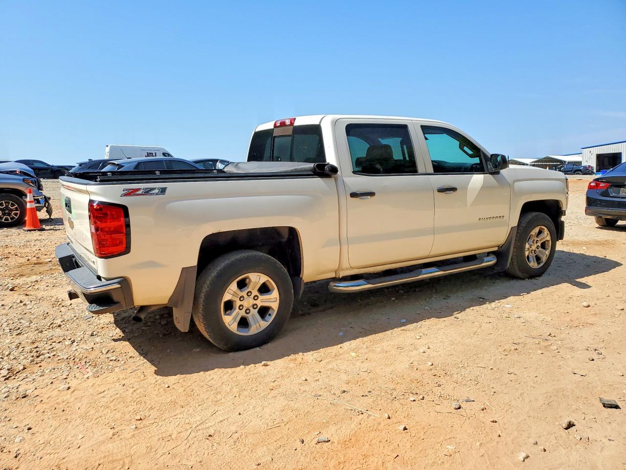 2014 CHEVROLET SILVERADO K1500 LT photo 5