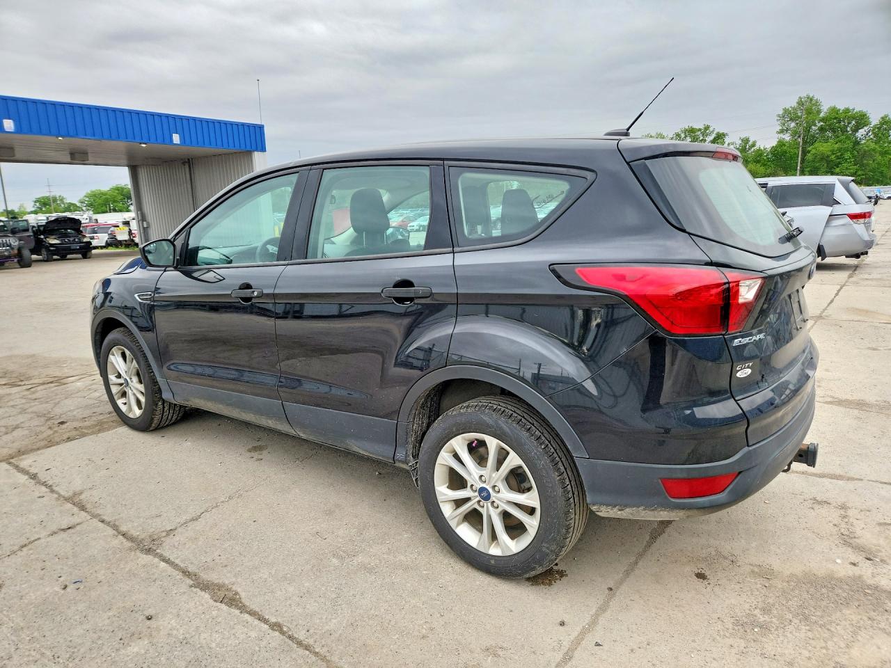 2019 FORD ESCAPE S photo 4