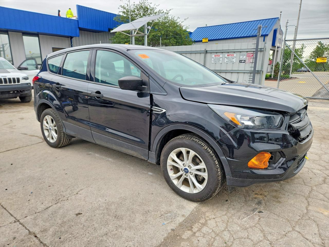 2019 FORD ESCAPE S photo 10