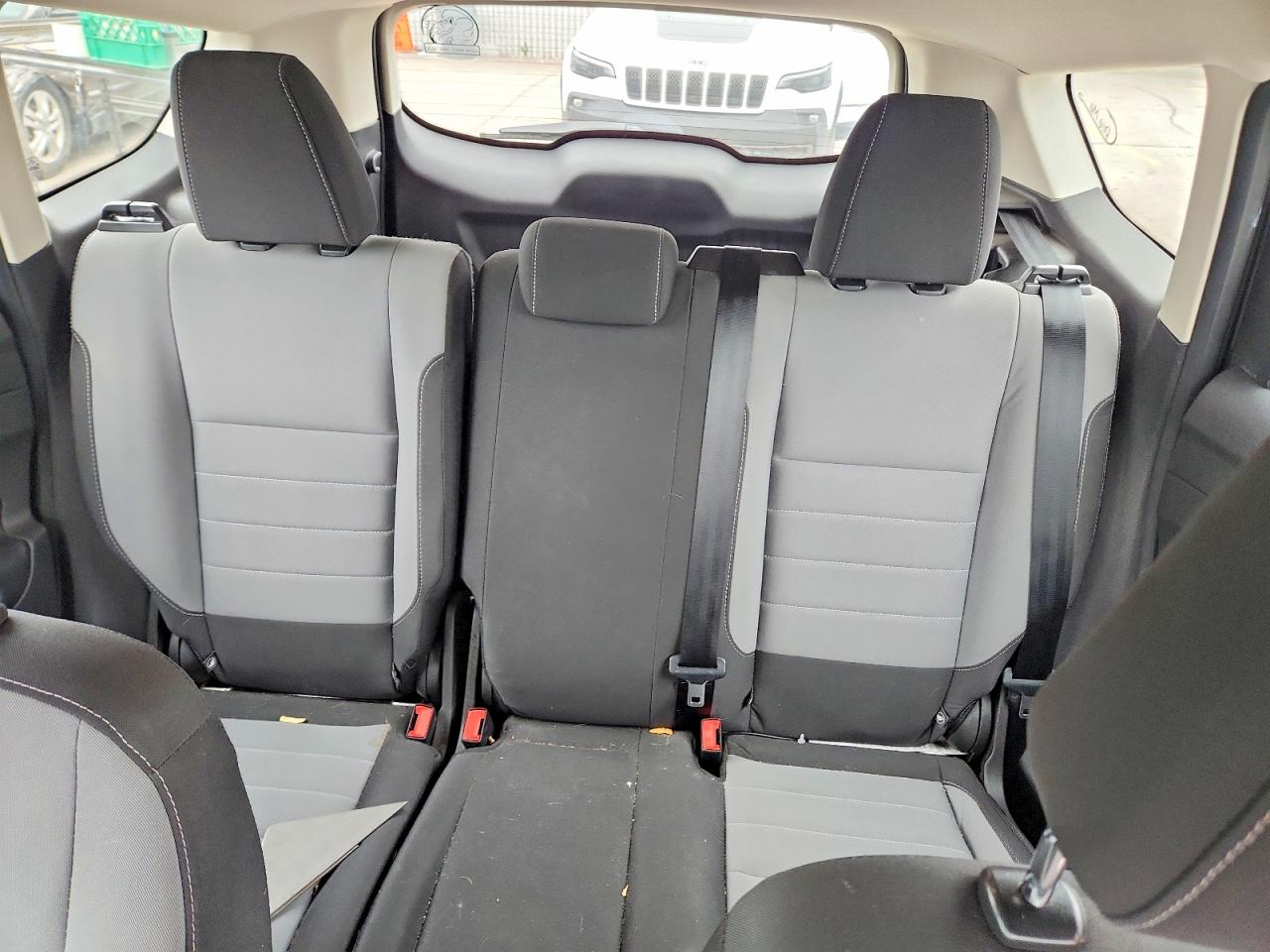 2019 FORD ESCAPE S photo 28