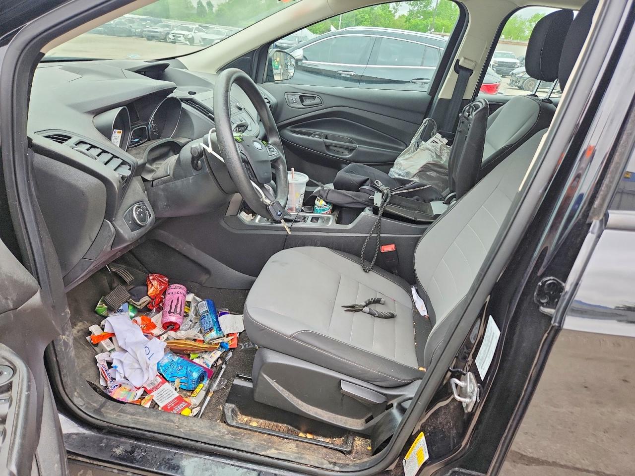 2019 FORD ESCAPE S photo 19
