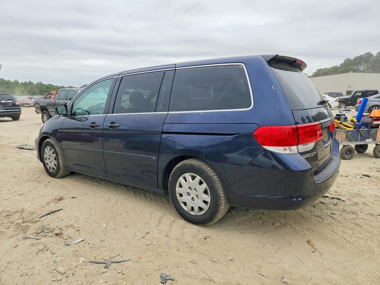 2008 HONDA ODYSSEY LX photo 2