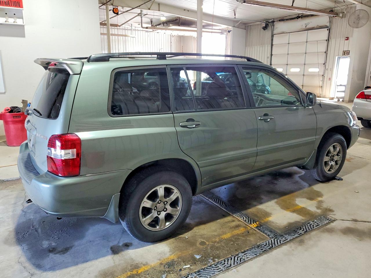 2005 TOYOTA HIGHLANDER LIMITED photo 5