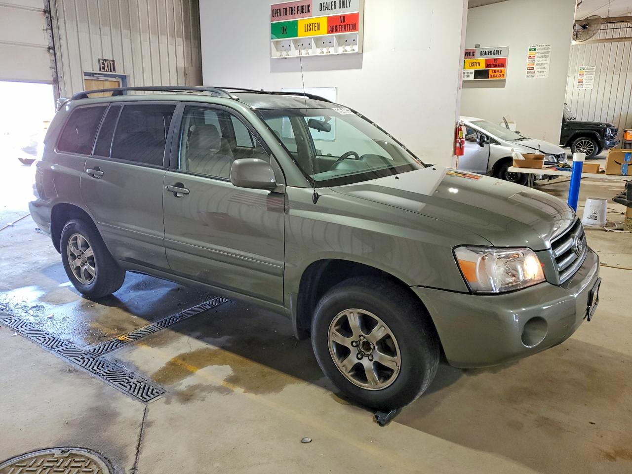 2005 TOYOTA HIGHLANDER LIMITED photo 7