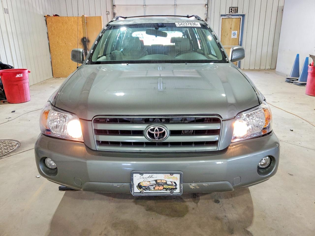 2005 TOYOTA HIGHLANDER LIMITED photo 9