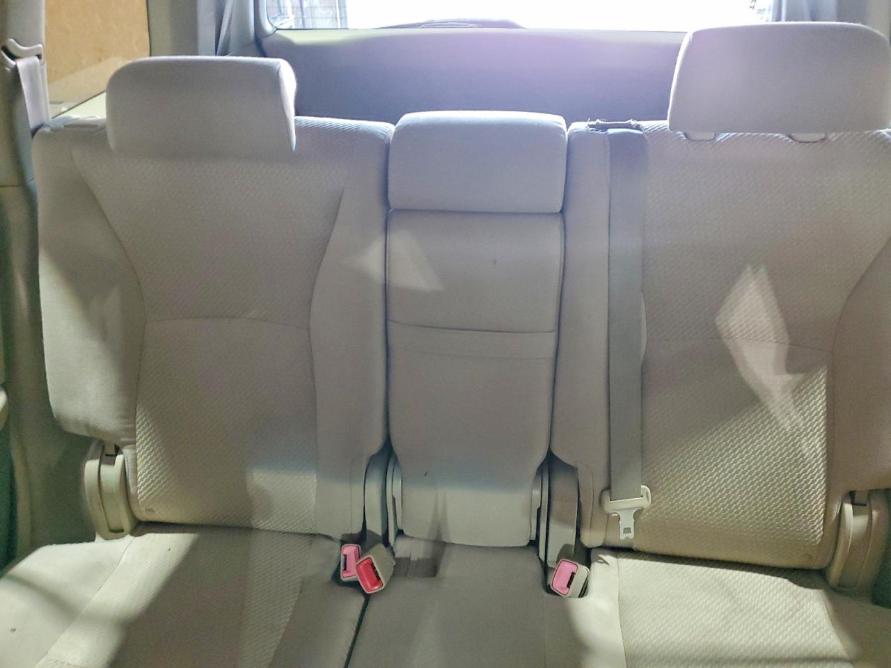 2005 TOYOTA HIGHLANDER LIMITED photo 19