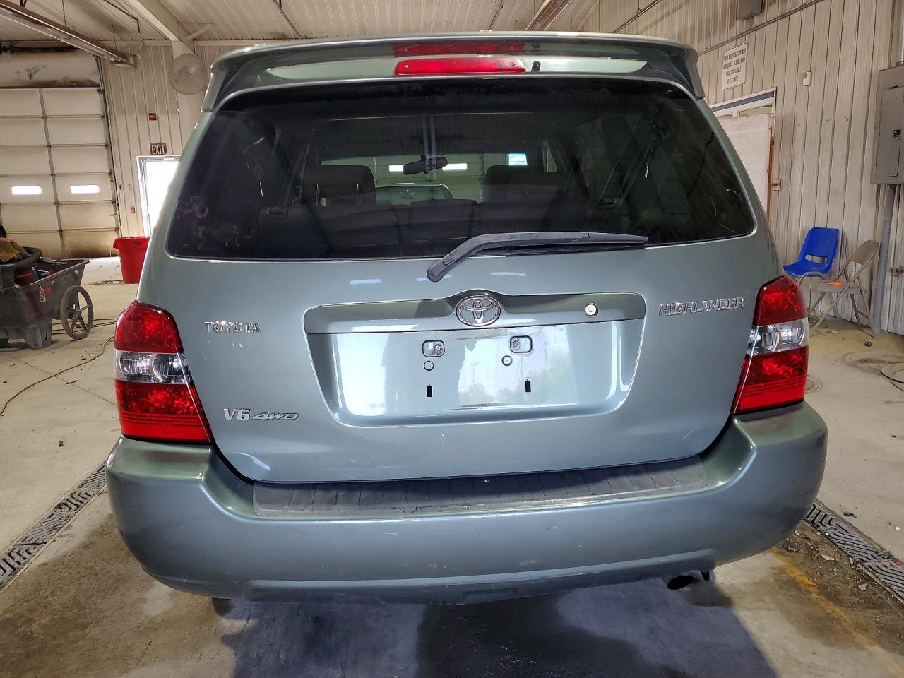 2005 TOYOTA HIGHLANDER LIMITED photo 11
