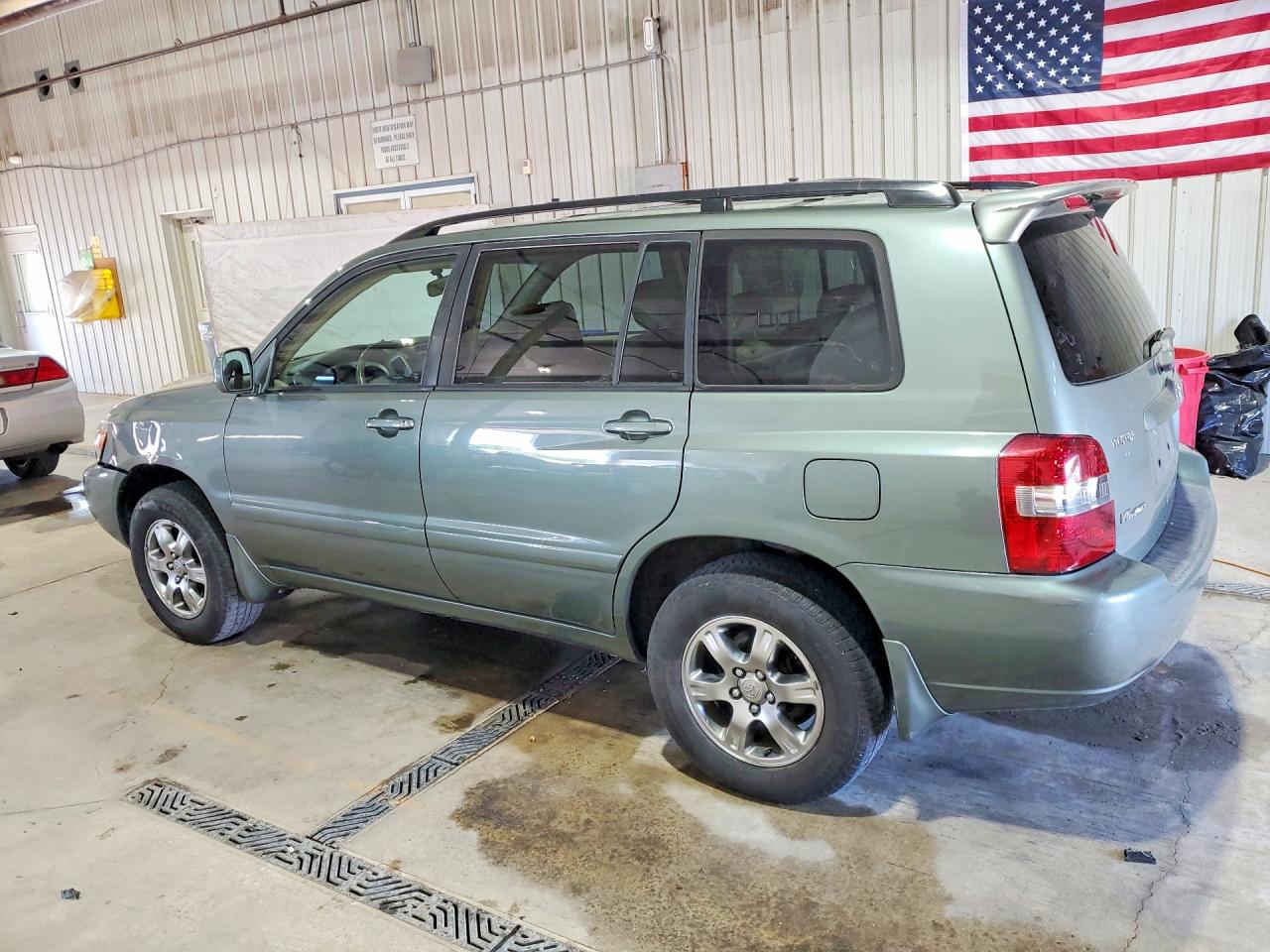 2005 TOYOTA HIGHLANDER LIMITED photo 3