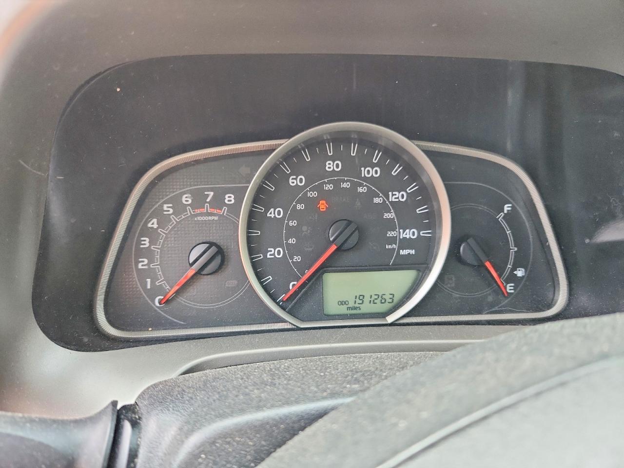 2013 TOYOTA RAV4 XLE photo 17