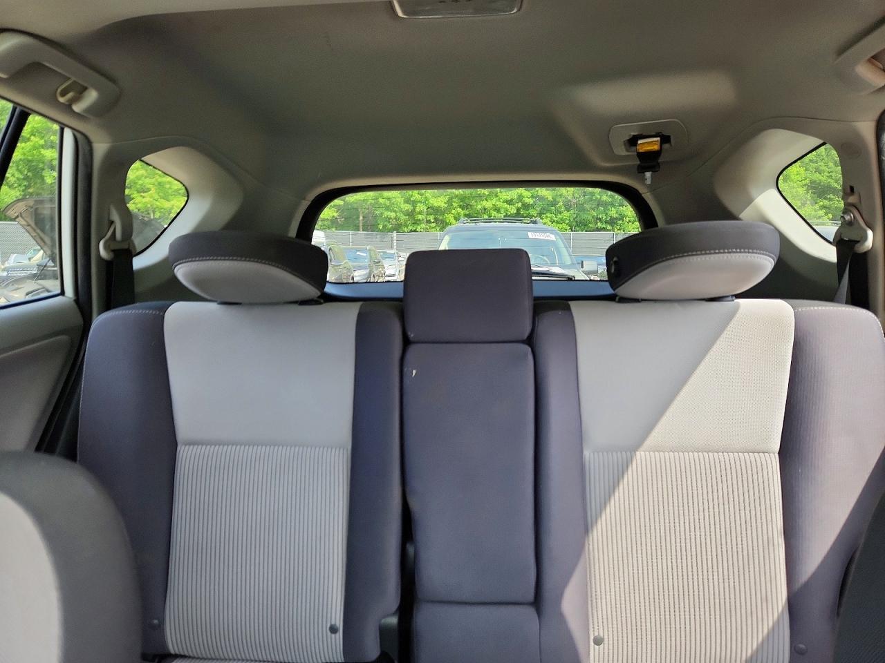 2013 TOYOTA RAV4 XLE photo 19
