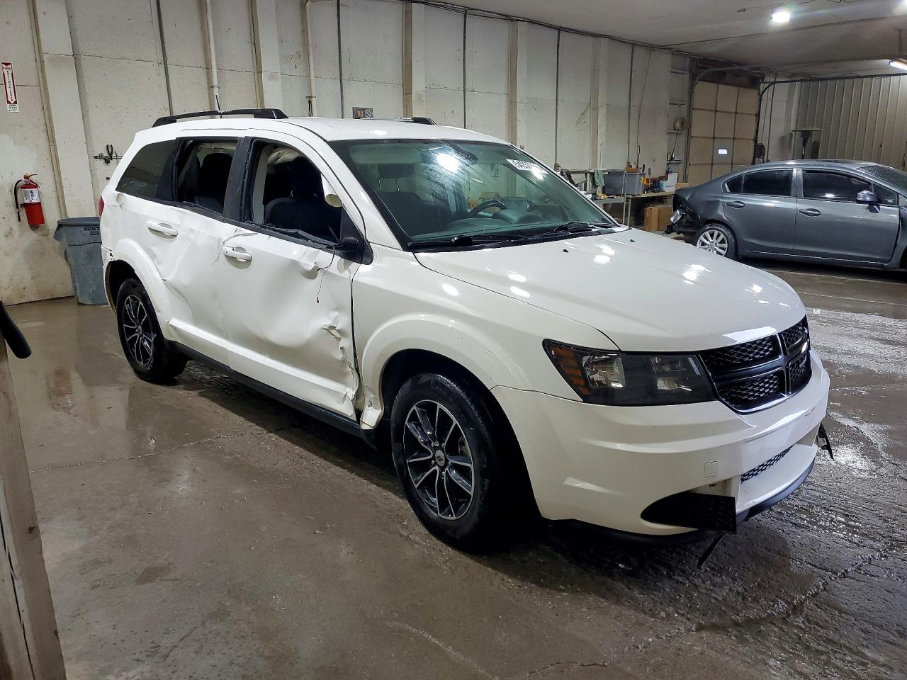 2018 DODGE JOURNEY SE photo 4