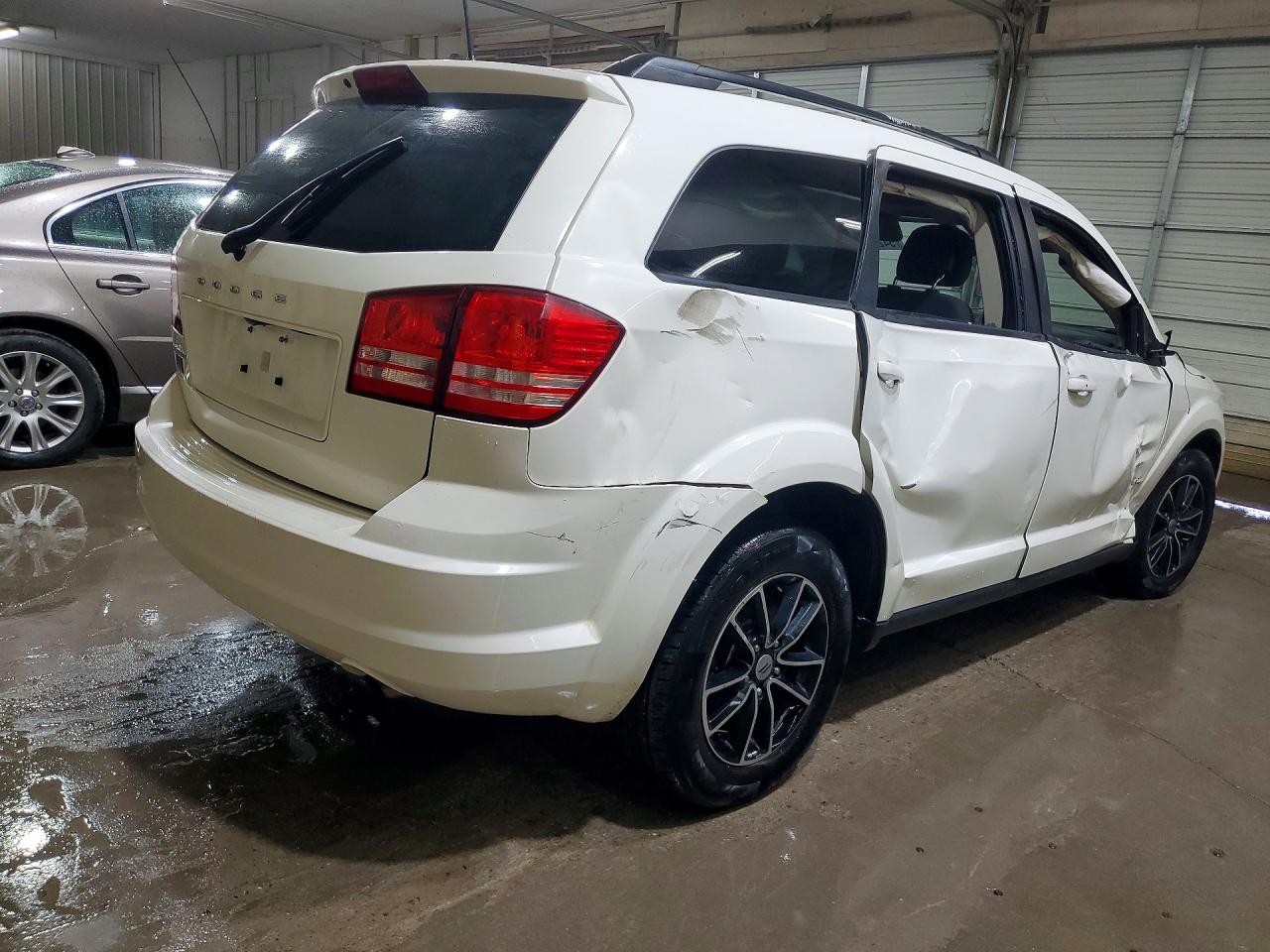 2018 DODGE JOURNEY SE photo 3